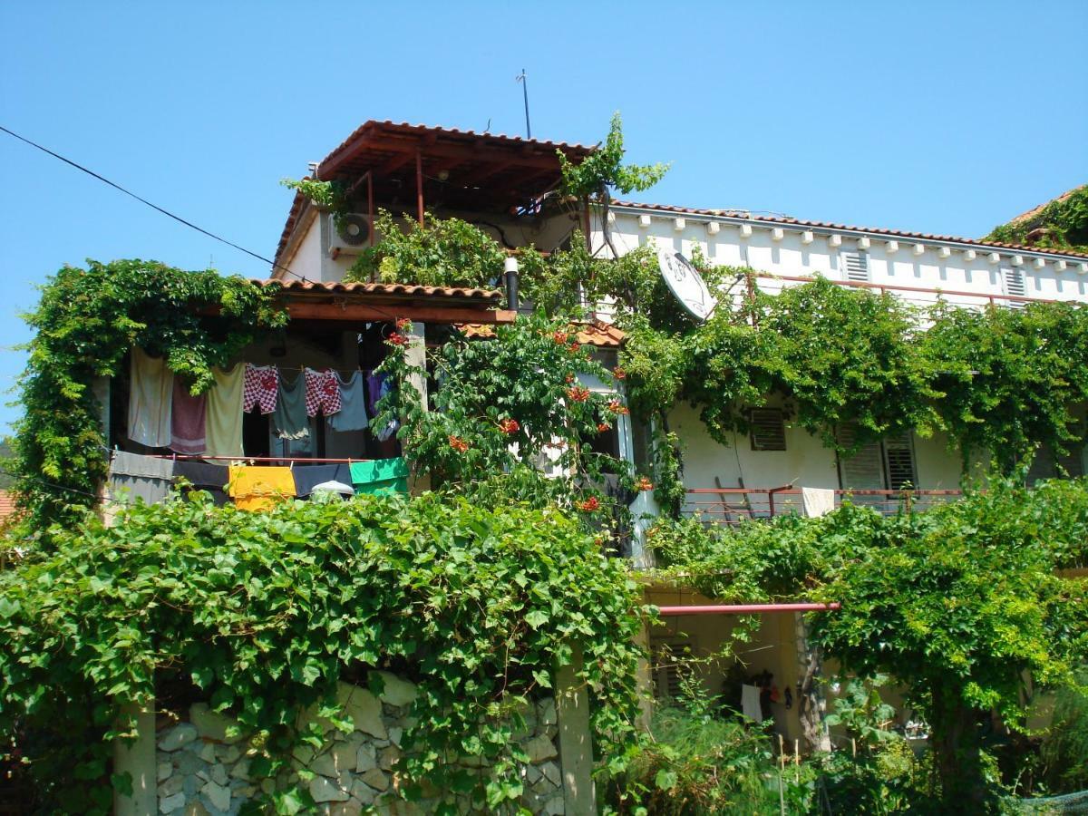 Žuljana Apartments Ines 1 מראה חיצוני תמונה